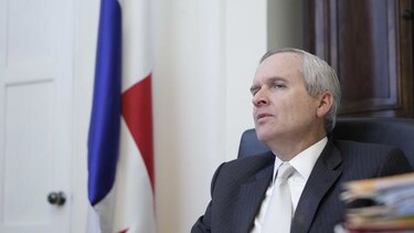 'No era justo perjudicar a un oficial de la Policía que acepta un cargo en el gobierno': Álvaro Alemán