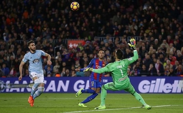 Barcelona goleó 5-0 al Celta para seguir de líder