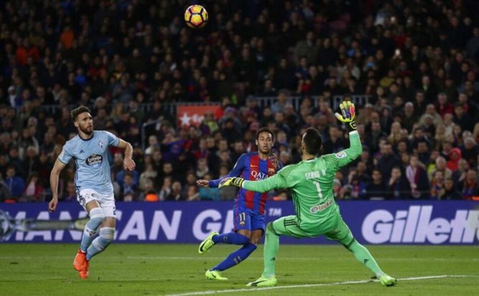 Barcelona goleó 5-0 al Celta para seguir de líder