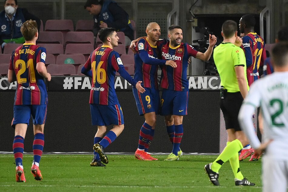 El Barcelona gana 3-0 al Elche en LaLiga