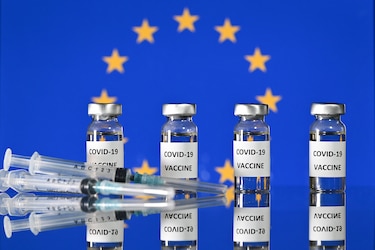 Órgano regulador aprueba la vacuna de Pfizer/BioNTech para la Unión Europea