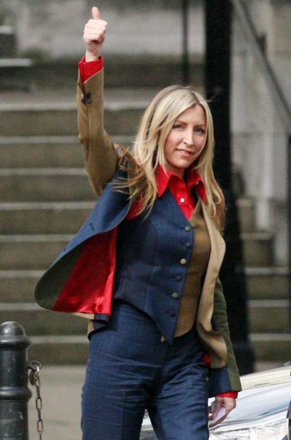 Exesposa de Paul McCartney fue demandada por un peluquero