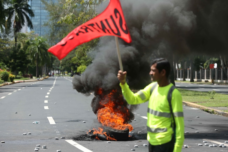 Ordenan cierre de la cooperativa del Suntracs por sospechas de lavado