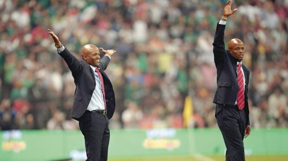 Julio Dely Valdés sigue dispuesto para Panamá