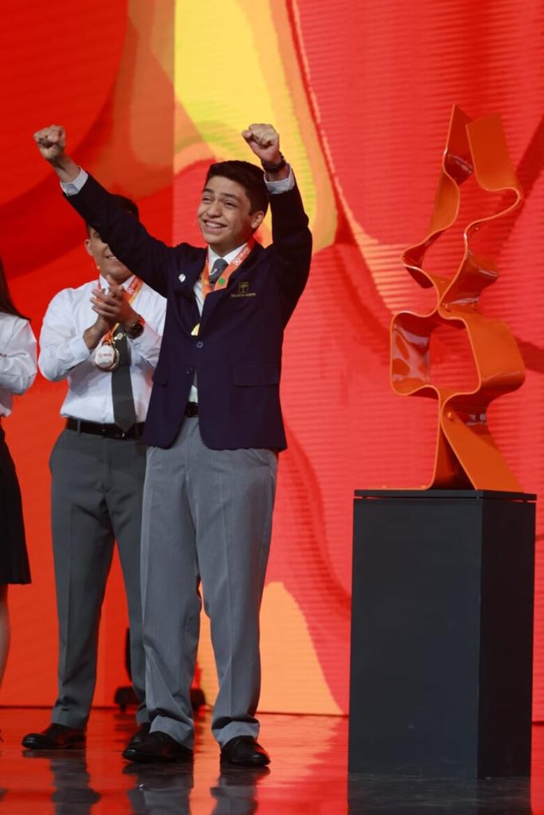 Alejandro Zetina demostró su don en la oratoria