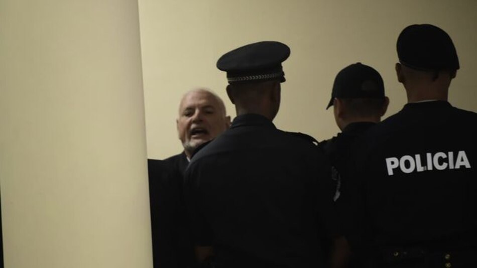 Ricardo Martinelli ofrece una fianza de medio millón de dólares y la entrega de su pasaporte