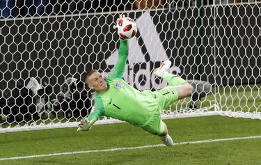 Inglaterra vence por penaltis a Colombia y avanza