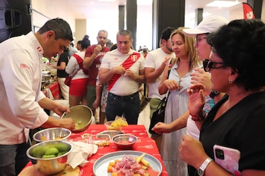 Perú celebra su independencia con un festival gastronómico y cultural en Panamá