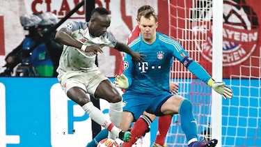 Liverpool liquida de visitante al Bayern con un lapidario 3-1