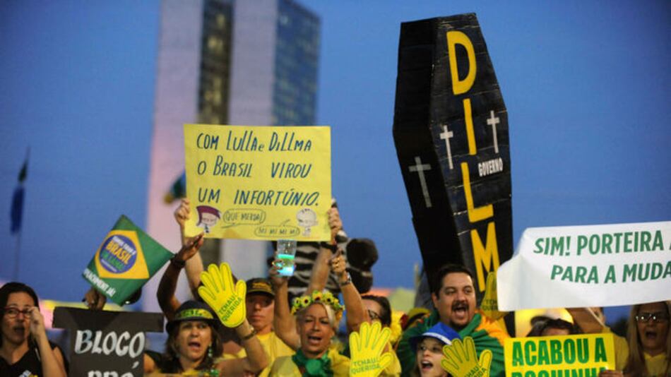 Ocho momentos clave de la crisis que apartó a Rousseff del poder