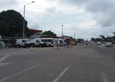 Africanos esperan documentación y una fecha para seguir su viaje a Estados Unidos