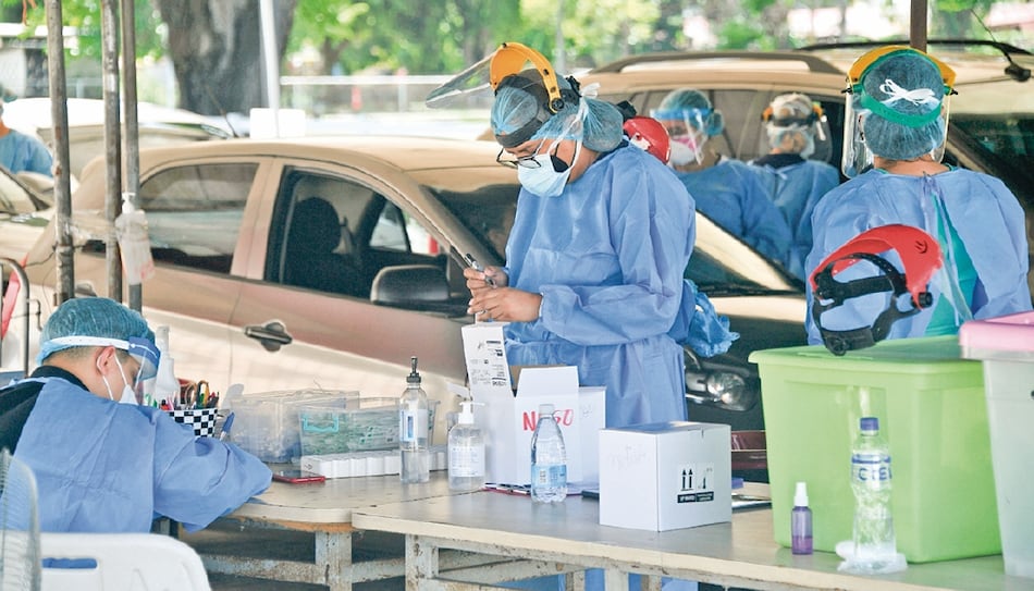 Alta demanda de pruebas anticovid; 127 mil en 7 días