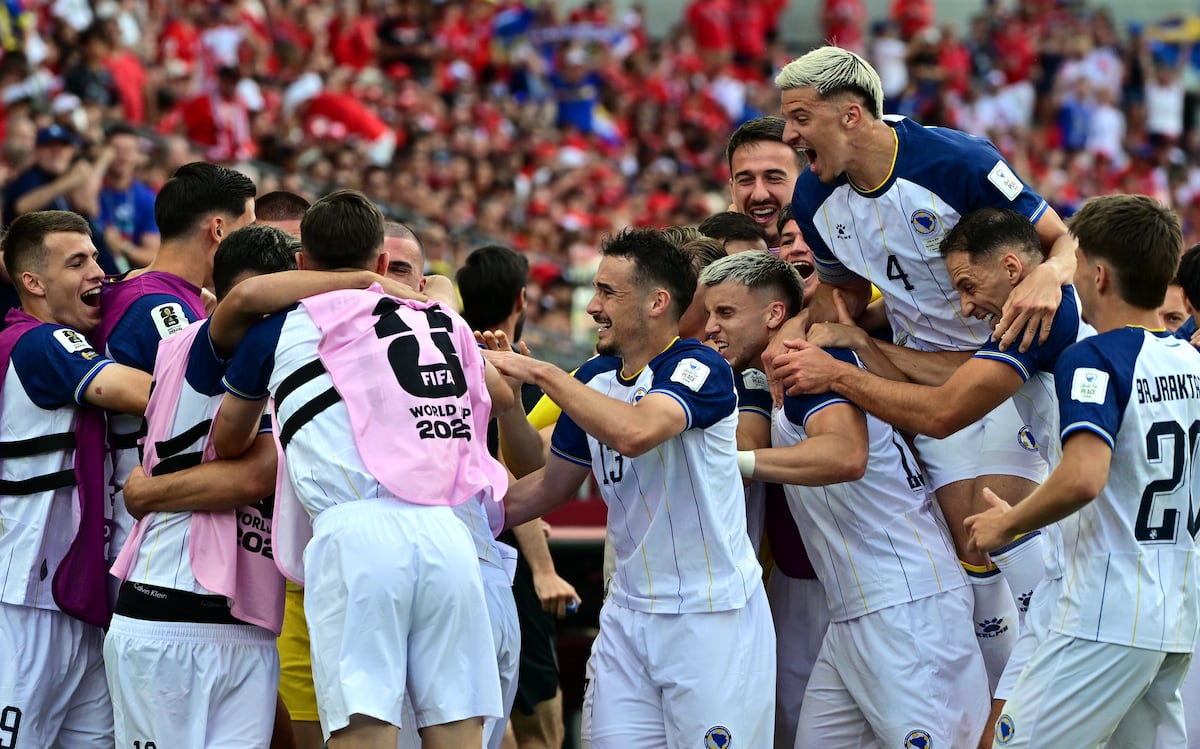 Canadá rescata un empate ante Bosnia y Herzegovina en un duelo de dominio y resistencia