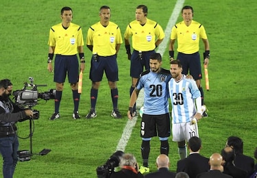 Messi y Suárez muestran apoyan candidatura para Mundial de 2030
