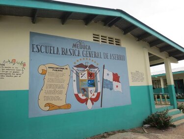 Delincuentes roban comida de niños y destruyen libros en kínder de Chiriquí