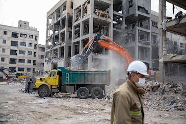 ¿Prefiere Irán una guerra larga a un alto el fuego? y otras 2 preguntas clave del conflicto en Medio Oriente