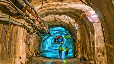 Mineros protestan y piden garantías