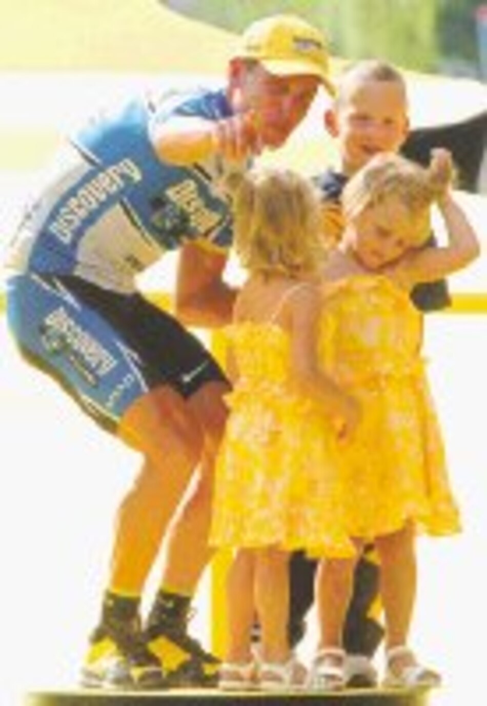 Armstrong inicia su nueva vida tras dejar la bicicleta