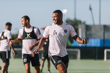 Román Torres se perderá el duelo inaugural del nuevo torneo de la MLS