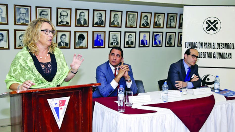 Presentan ‘Corruptópolis’