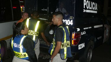 Migración aplica medidas a mil 776 extranjeros por diversas irregularidades