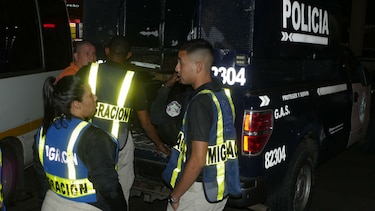 Migración aplica medidas a mil 776 extranjeros por diversas irregularidades
