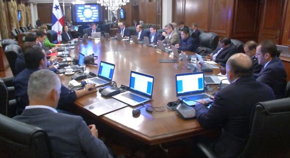 Gabinete aprueba crédito adicional por $312.5 millones para presupuesto de 2018