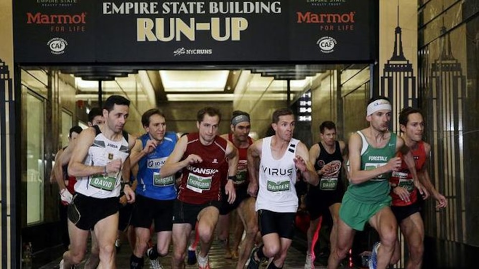 Realizan carrera vertical por las escaleras del Empire State Building