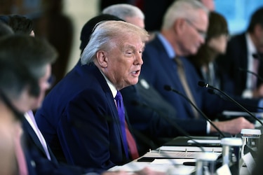 Petroleras estiman invertir $100 mil millones en Venezuela, mientras Donald Trump les ofrece garantías