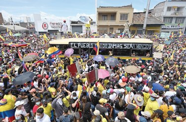 Cambios en reforma fiscal no tranquilizan a Colombia