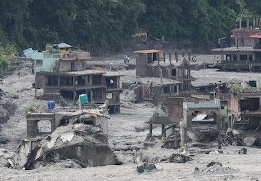 Nepal advierte de una crecida en la zona de la riada mortal y pide extremar la precaución