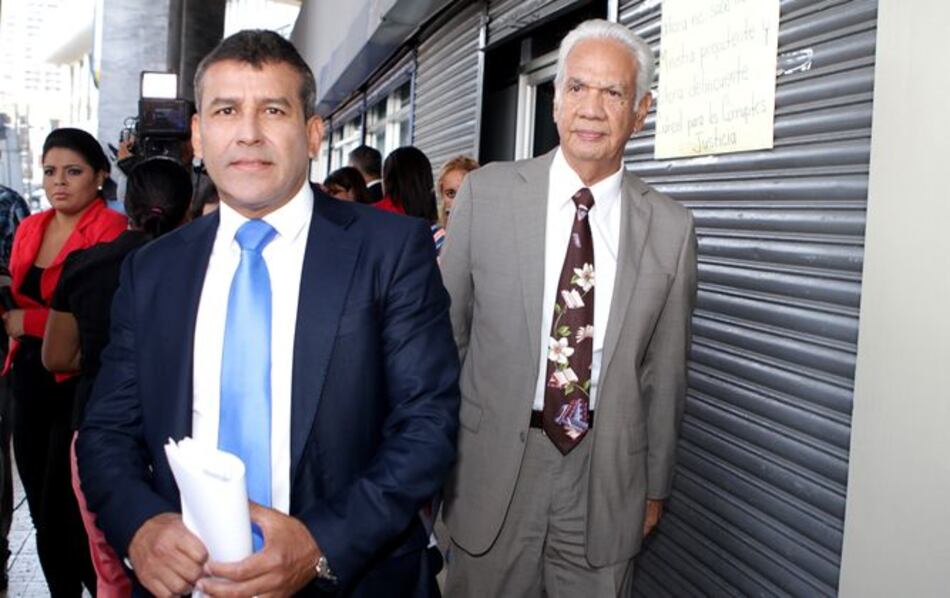 Martinelli difunde copia de indagatoria a Guardia