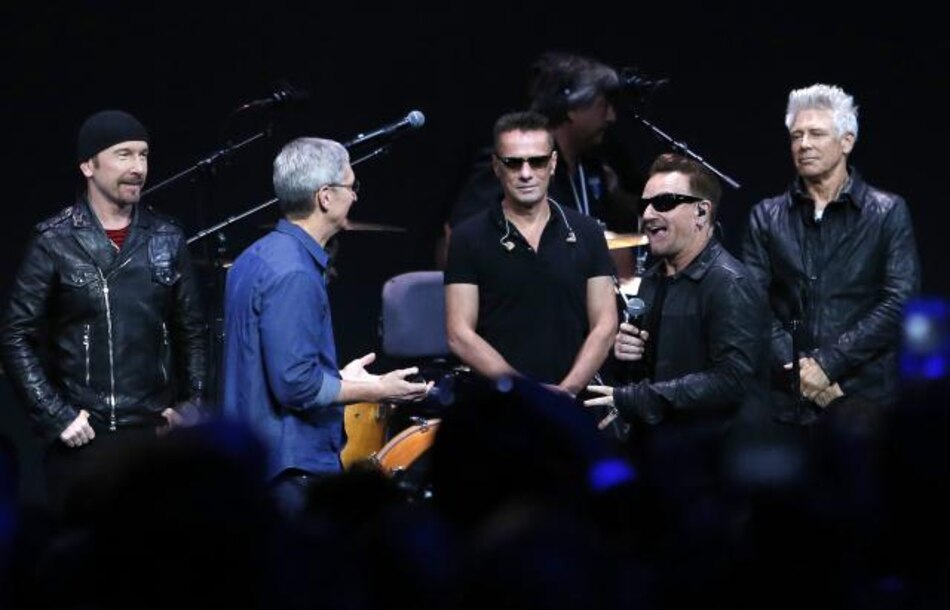 Lo nuevo de U2: El disco con la difusión más masiva de la historia