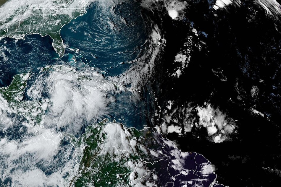 Alertan sobre la posible formación del huracán Helene, que podría llegar a Florida