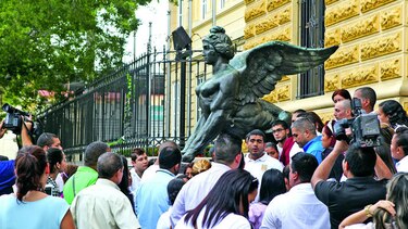 Piden disciplina y justicia en el IN