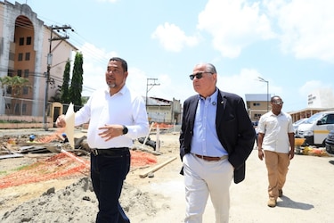 Centroequipos pide 11 meses más para concluir la renovación de El Chorrillo; contralor cuestiona los atrasos