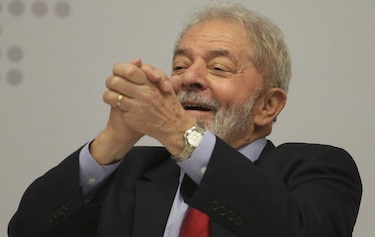 Oliver Stone y expresidentes sudamericanos firman petición a favor de Lula