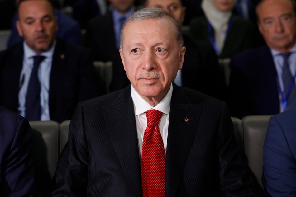 Erdogan afirma que Turquía no permitirá que se divida Siria
