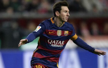Barcelona gana 3-1 al Sporting y Messi supera los 300 goles