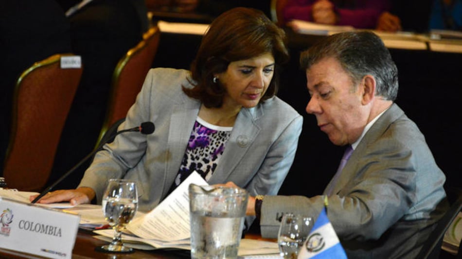 Colombia llama para informes a su embajador en Venezuela