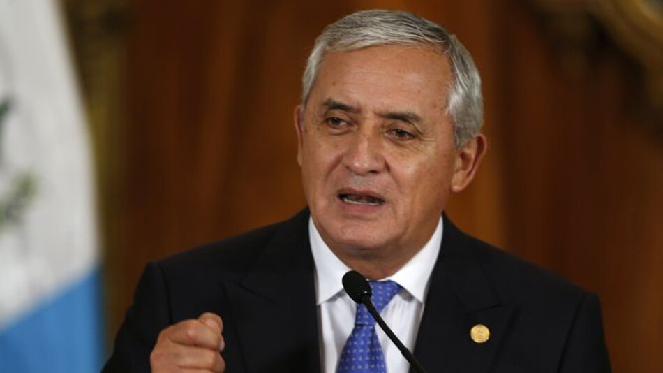 Presidente de Guatemala niega haber recibido dinero de red de corrupción