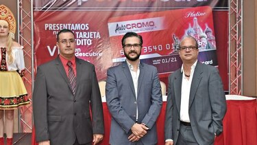 Auto Cromo presenta su Vip Credit Card