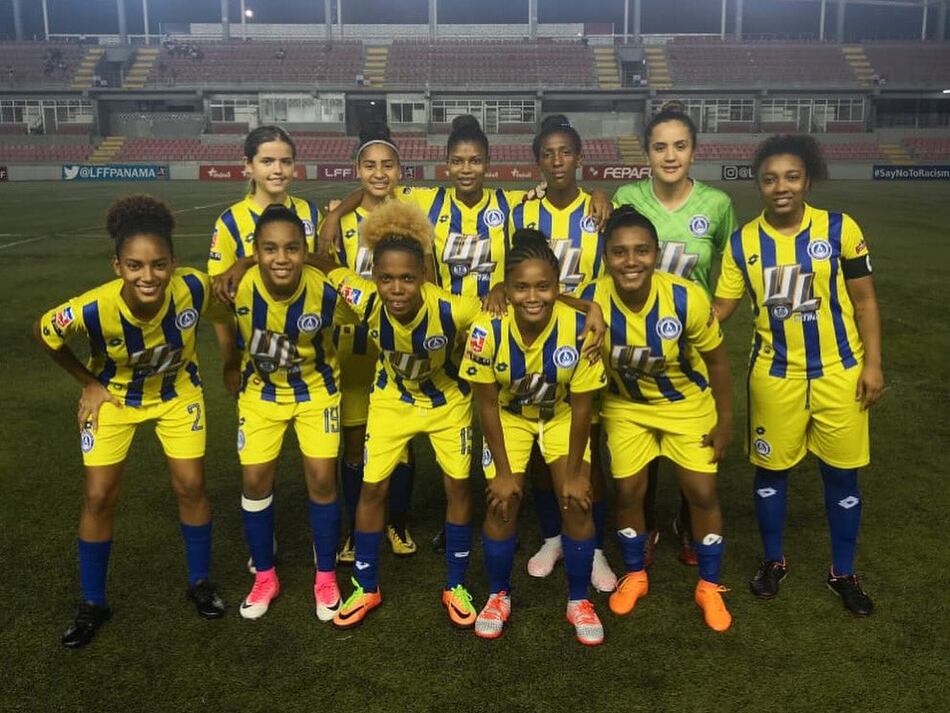 Semifinales a la vista en el fútbol femenino