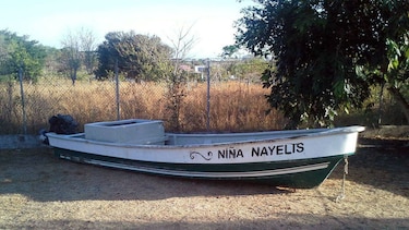 Encuentran embarcación en Azuero sin sus tres pescadores