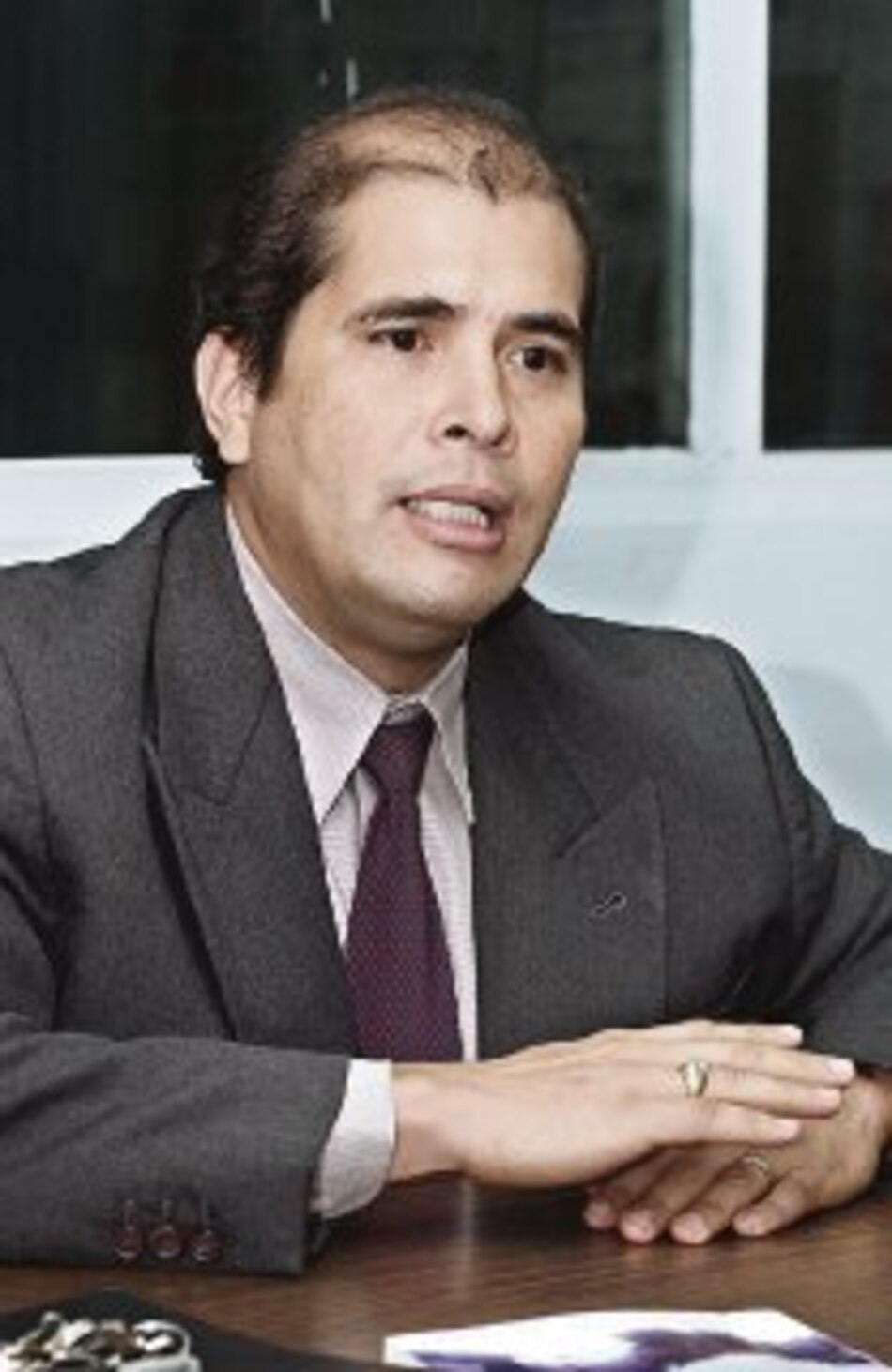 Embajadores sustentan planes ante diputados