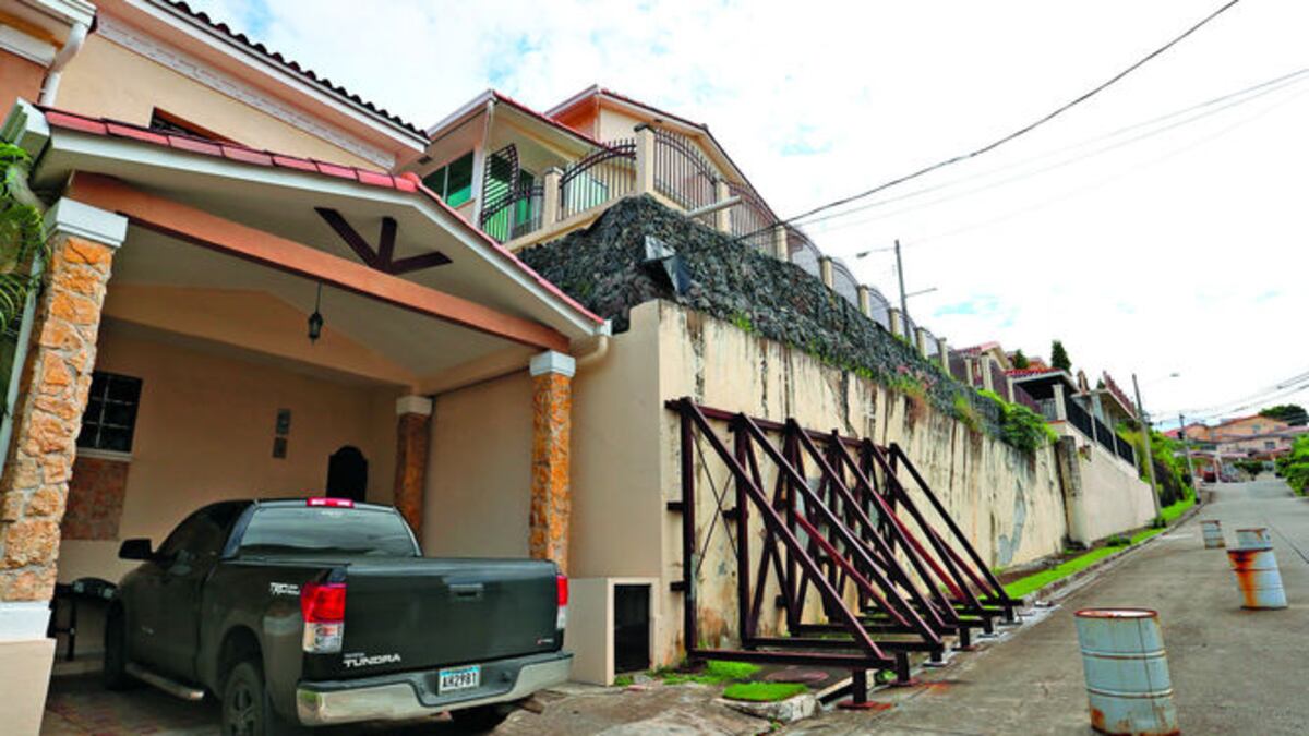 Esta es una zona residencial exclusiva, construida hace más de 10 años por la promotora Grupo Colonias. Está compuesta por más de 120 viviendas.