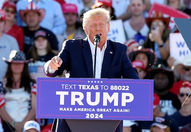 Trump retoma su campaña y busca sacarle rédito político a su tercera imputación
