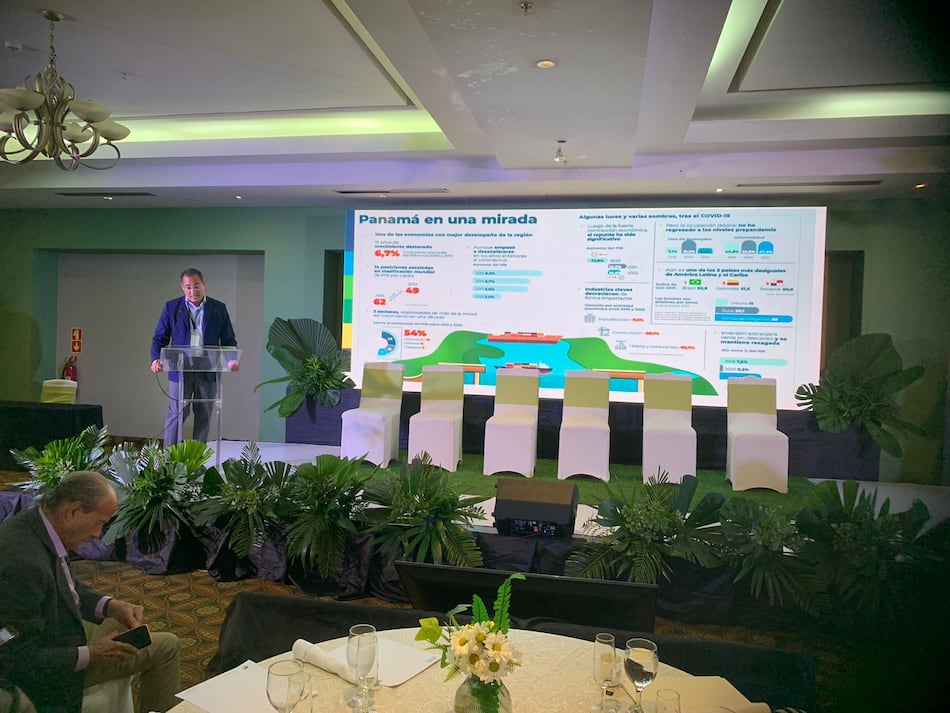 CADE Colón: cinco candidatos a vicepresidente firman compromisos para el desarrollo de la provincia