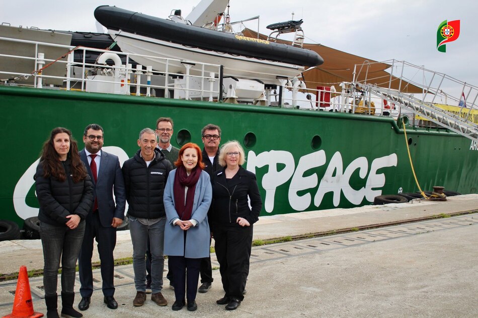 Greenpeace aterriza en Portugal con su simbólico ‘Arctic Sunrise’ para proteger el océano
