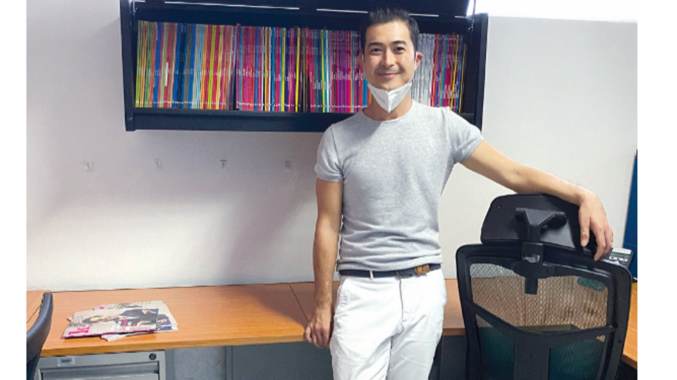 Rastrean huellas halladas en carro de diseñador asesinado